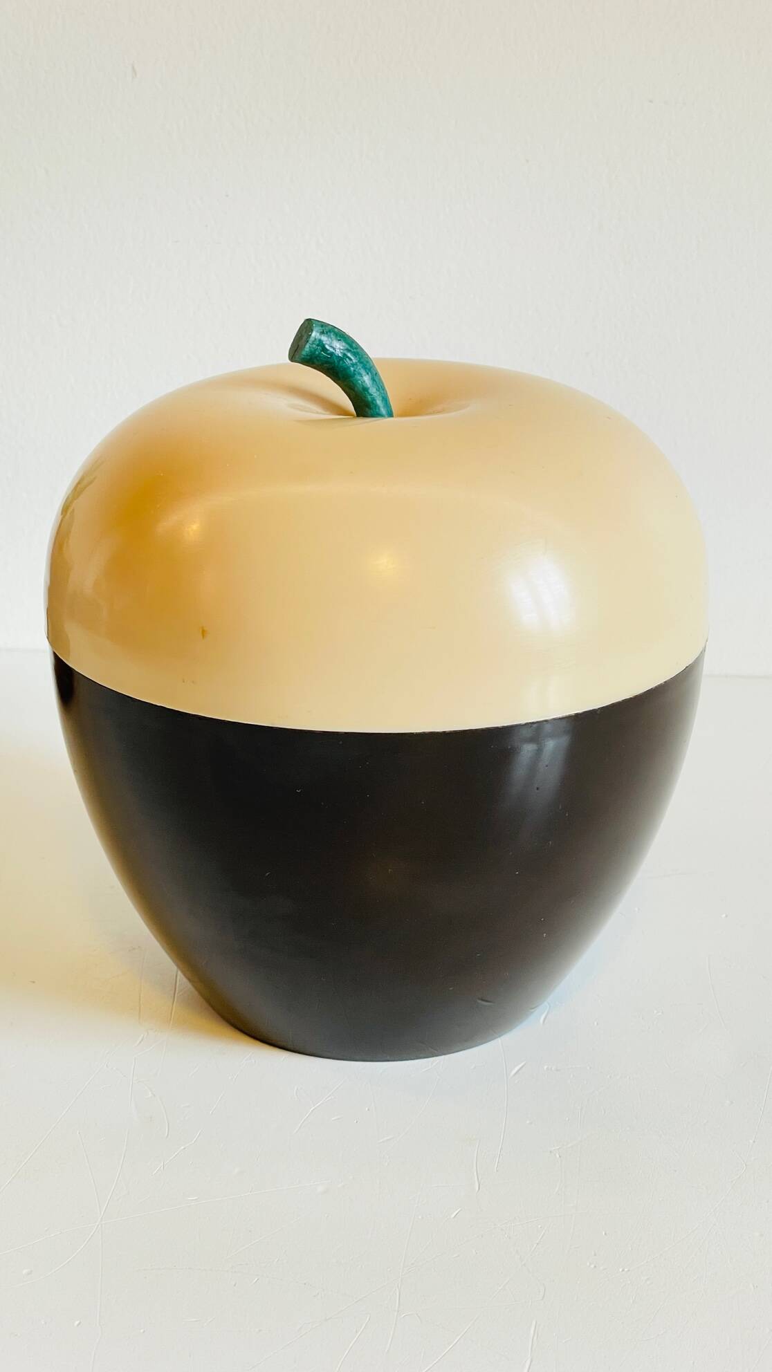 Vintage 70's decorative ice cube apple