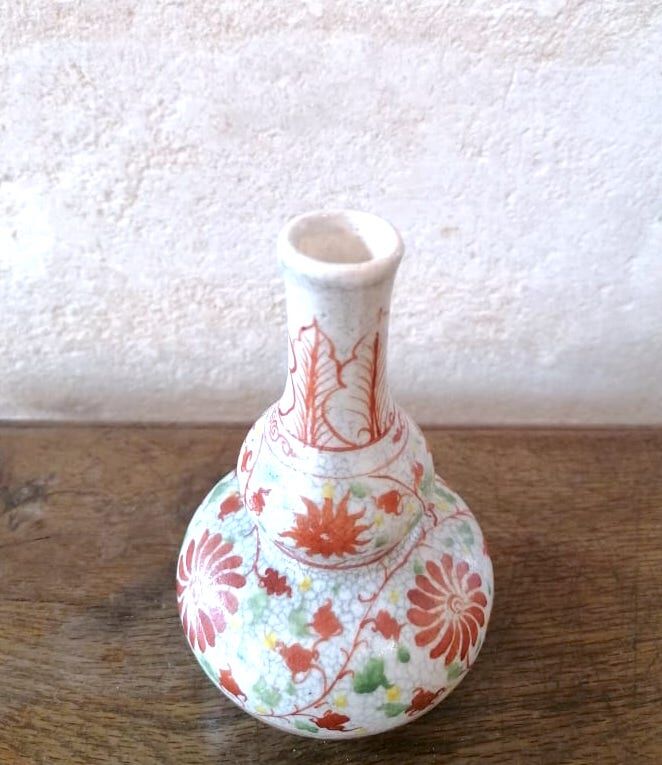 Cracked stoneware sake bottle Japan