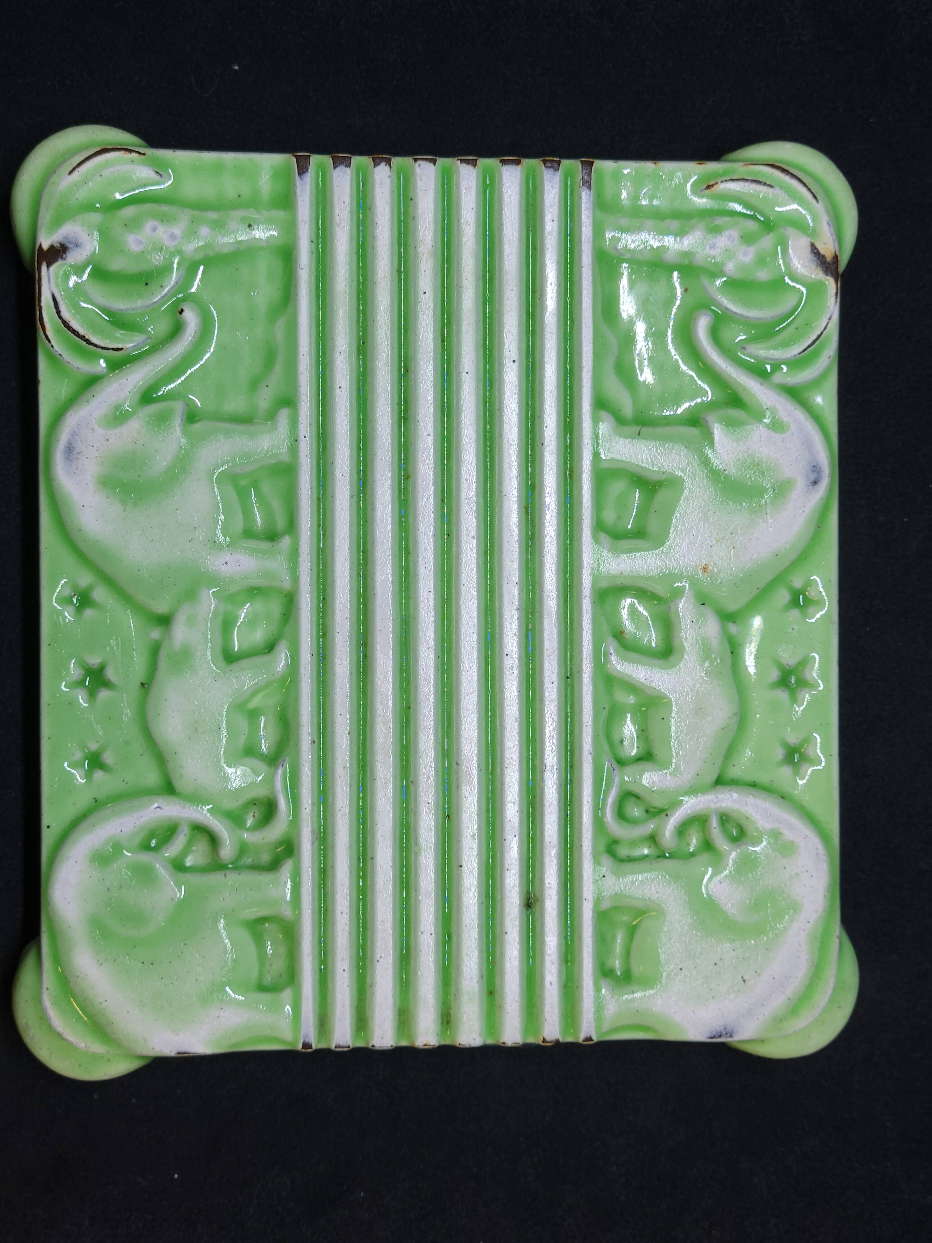 Art Nouveau trivet foundry Deville in enamelled cast iron Elephants model