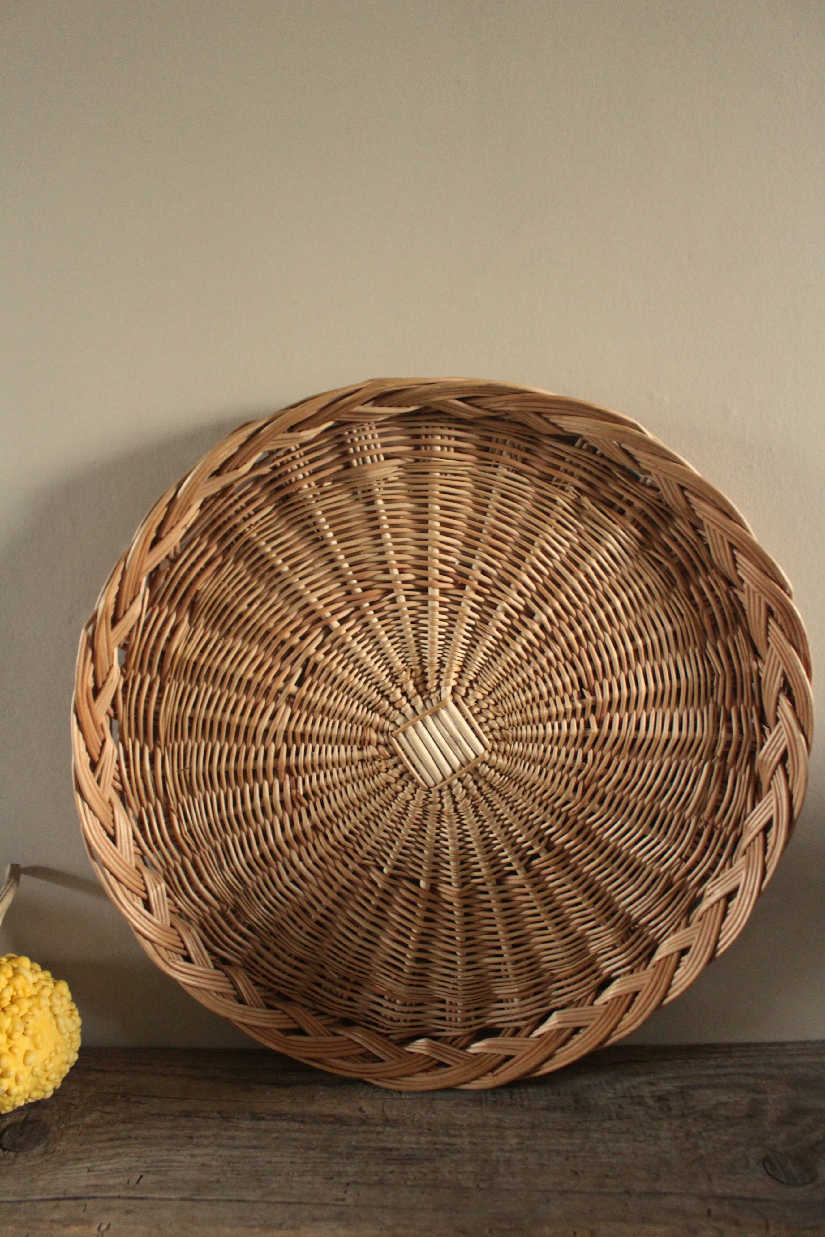 Large round wicker tray