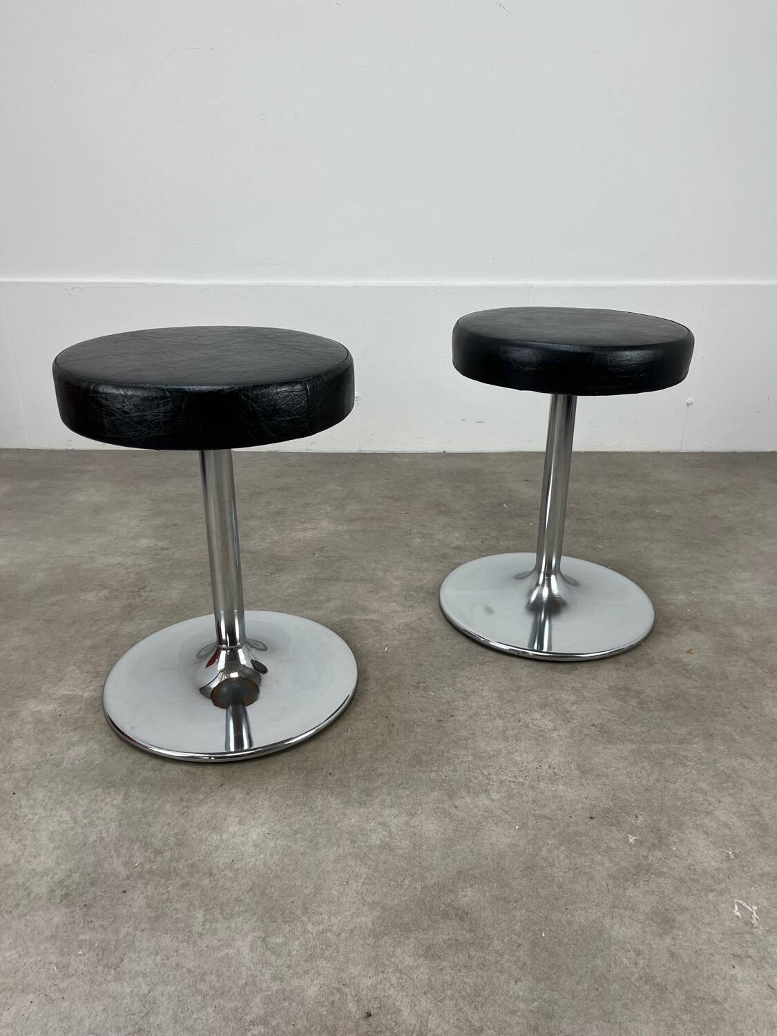 2 tulip-legged stools, 1970s