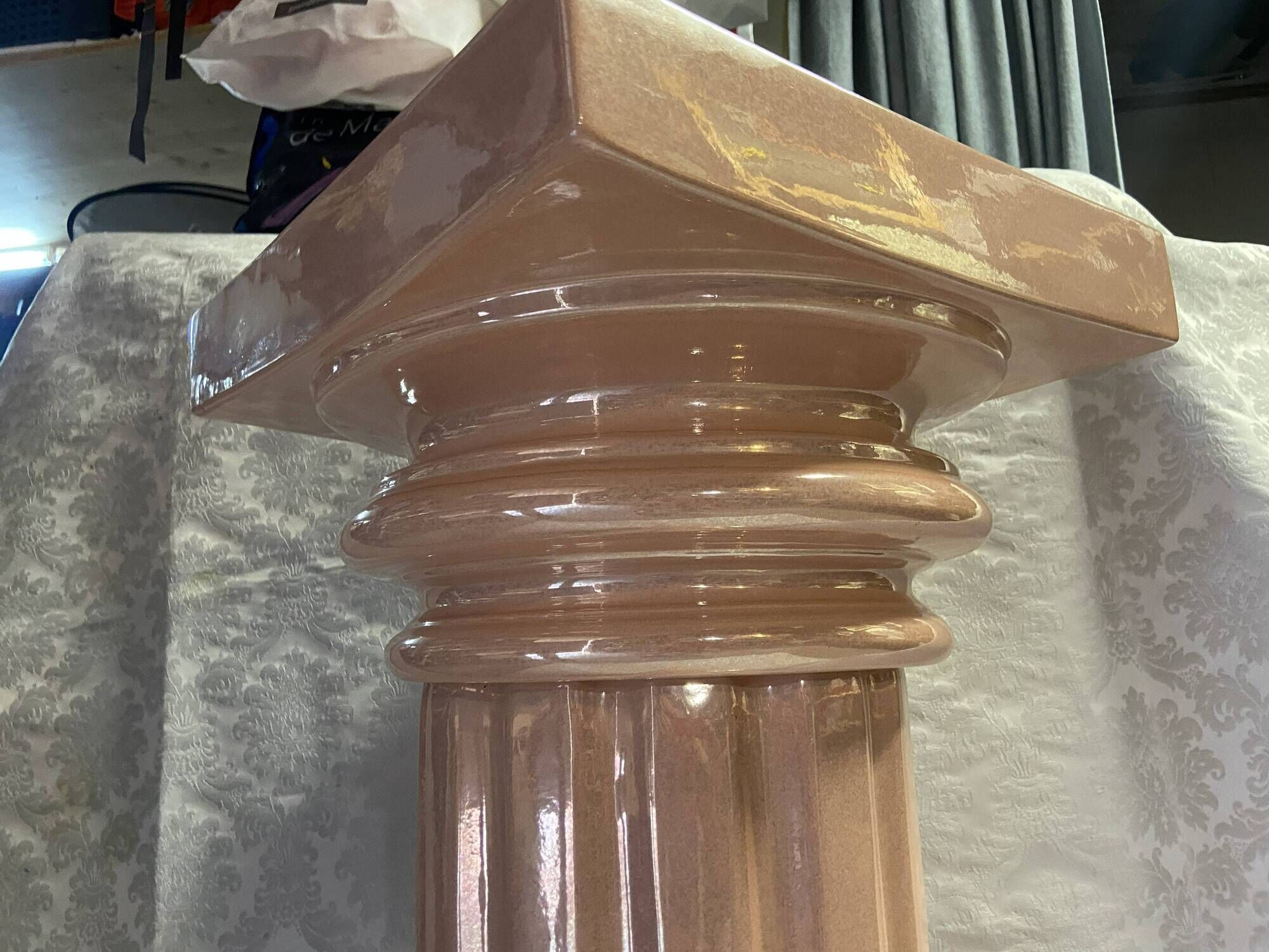 Elegant Metal Stucco Lacquered Pedestal Column with Doric Capital