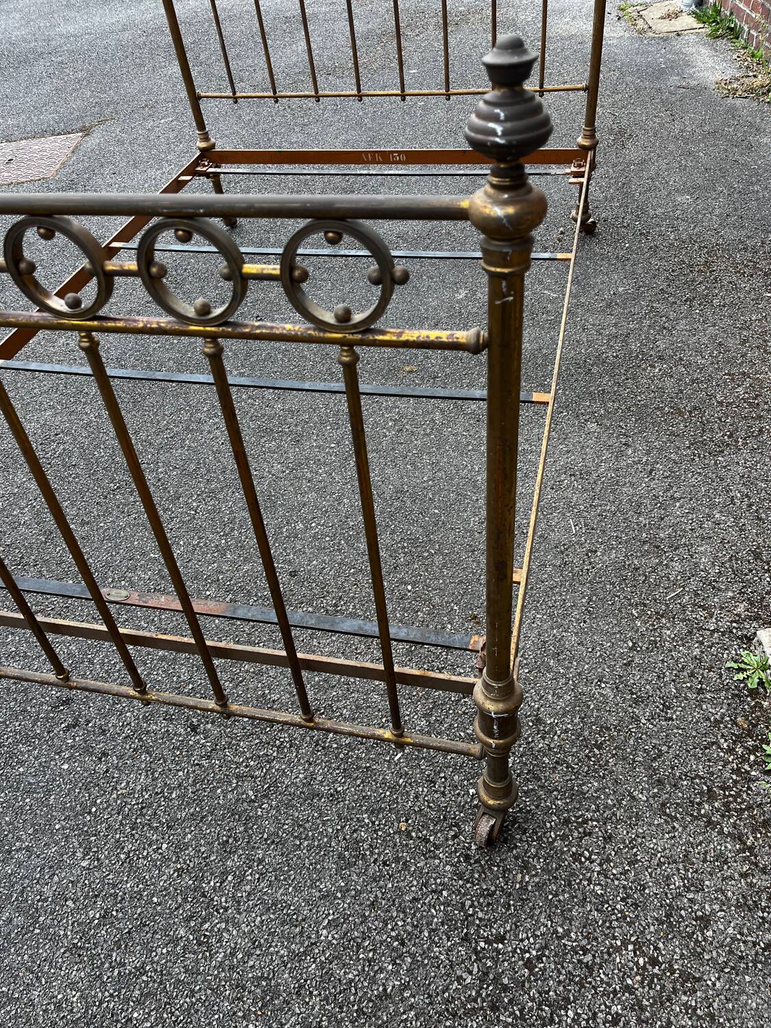 Beautiful vintage brass double bed