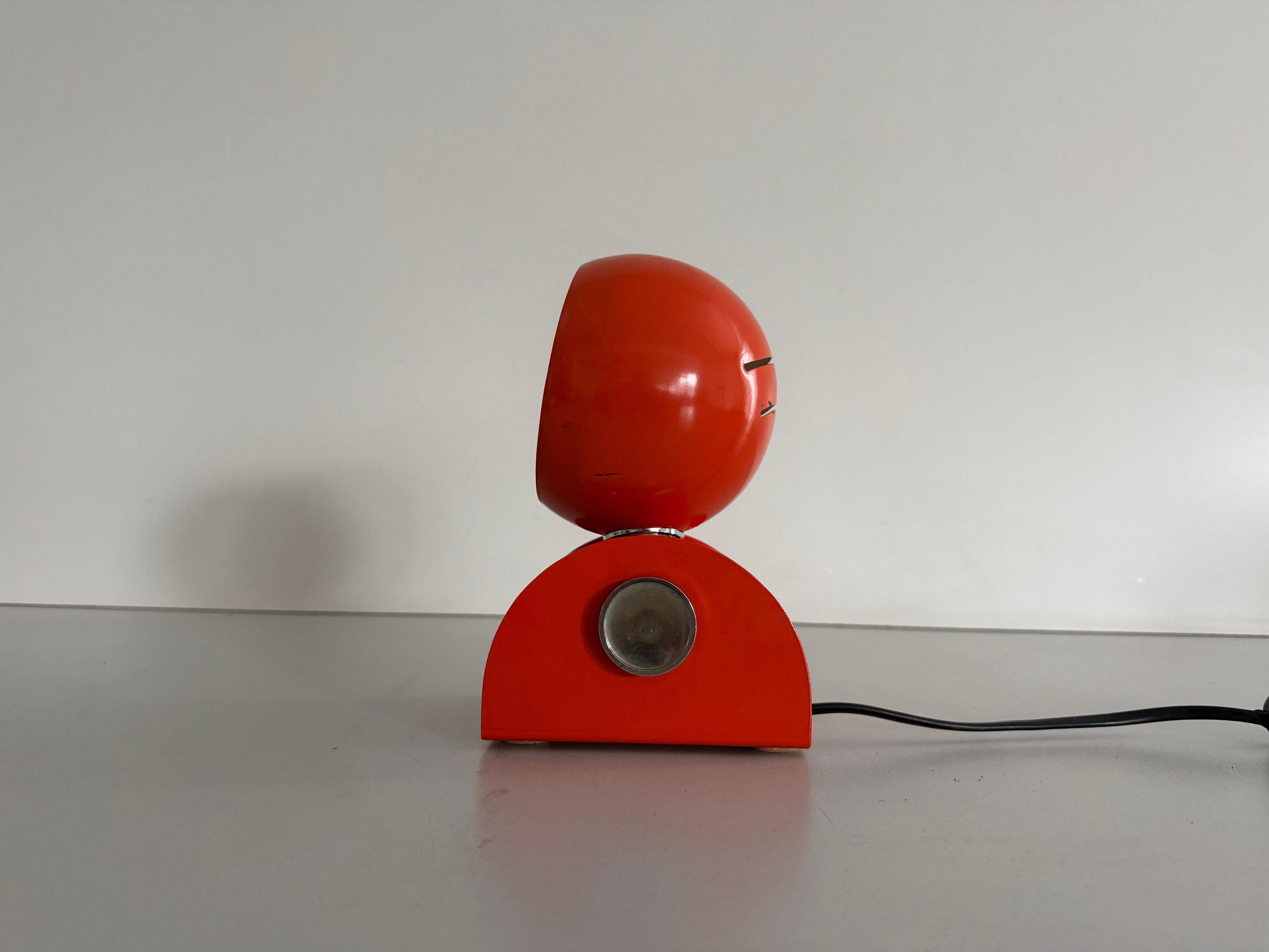 Lampe de table en métal NO AGE, années 1970, Italie