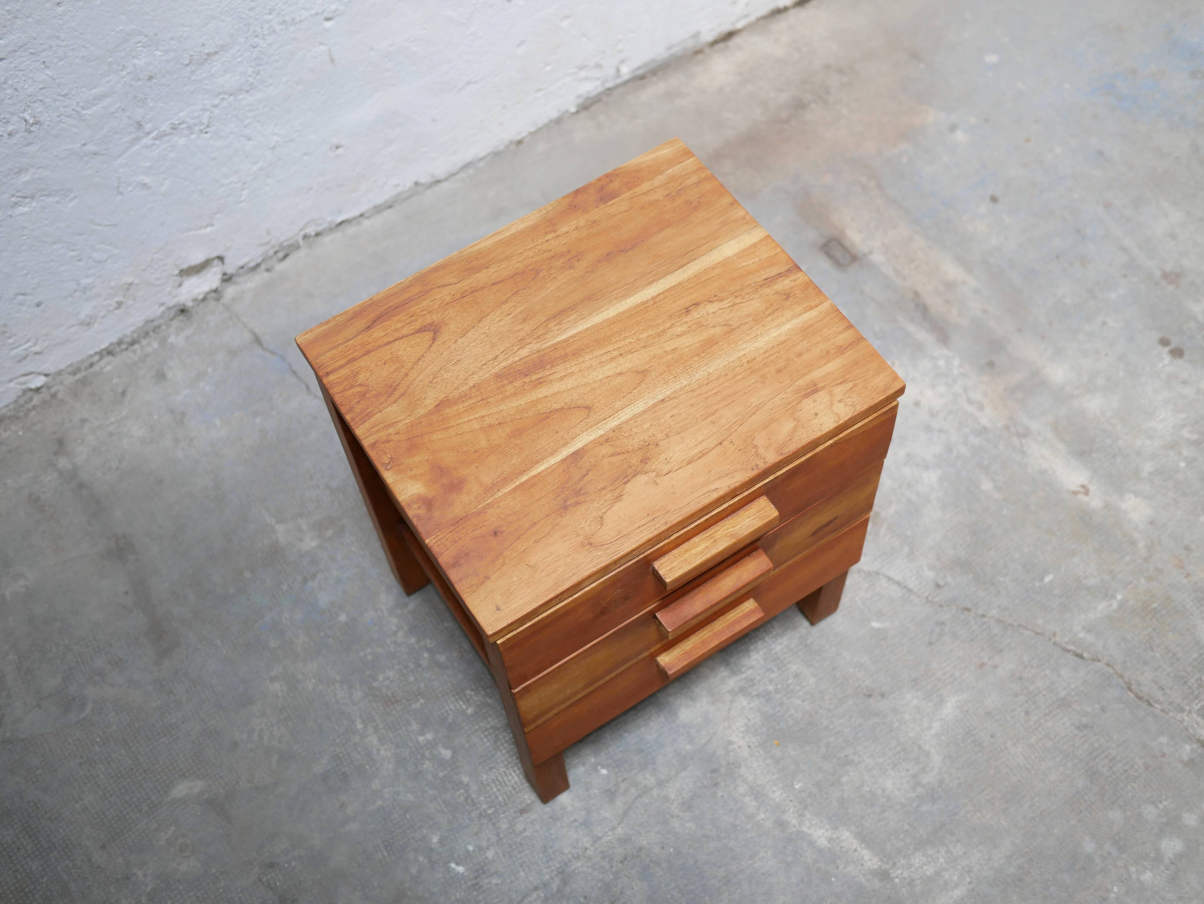Meuble d'appoint chevet vintage en bois