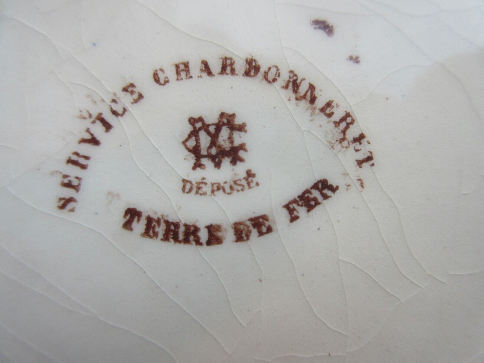 Set of 6 flat plates, Terre de Fer de Creil Montereau: Goldfinches