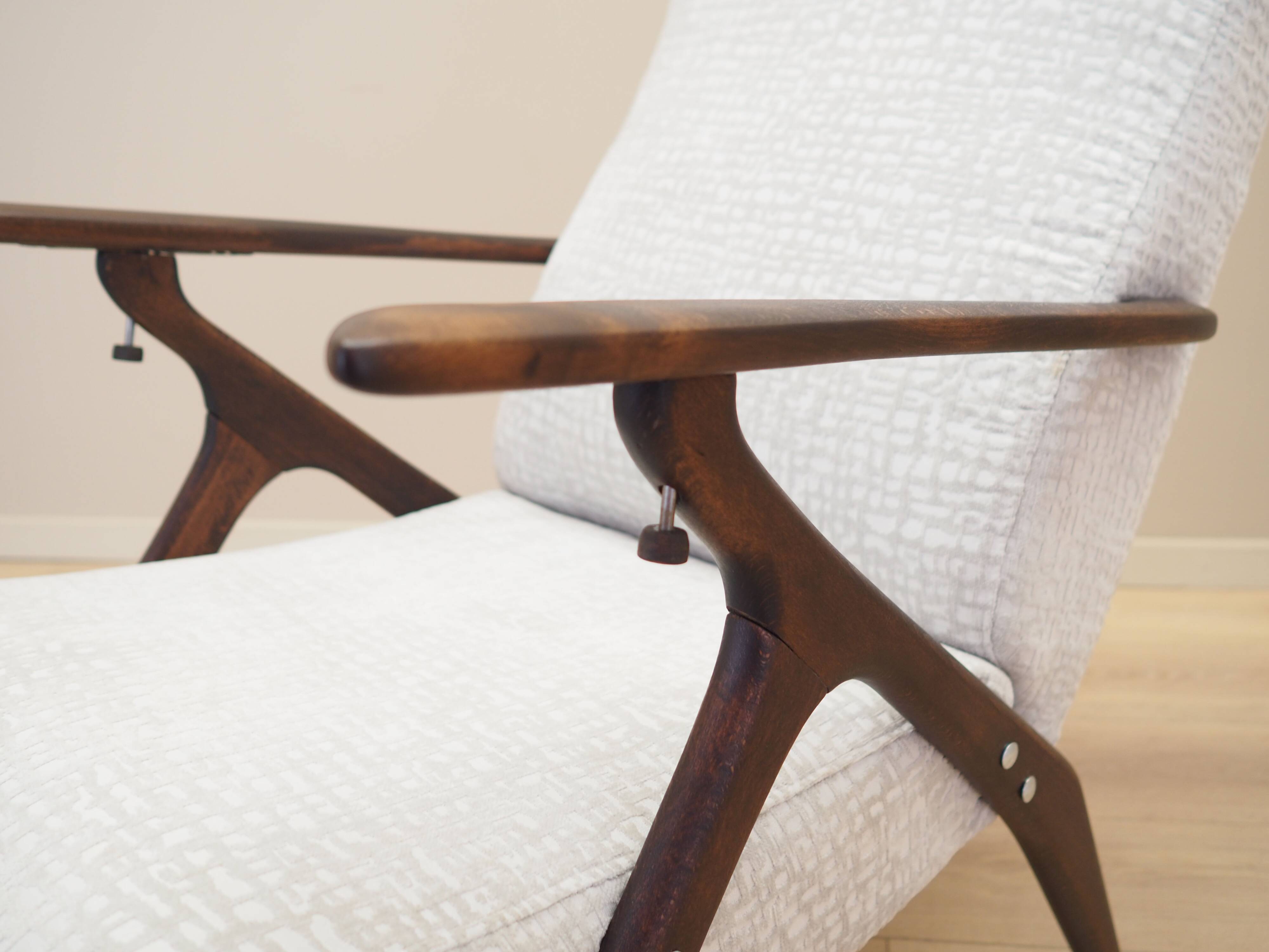 Beech armchair, Italian design, 1970s, production: Italy