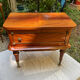 Table de nuit bois vernis vintage