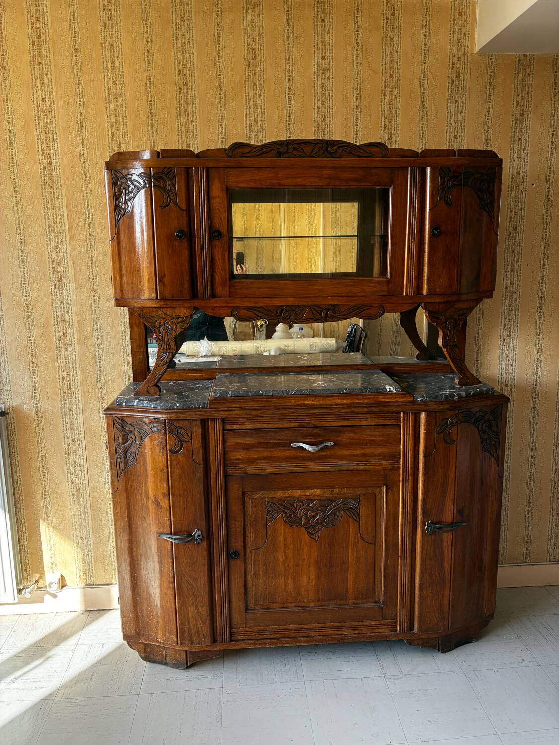 Buffet vaisselier Art déco ancien en bois massif et marbre