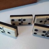 Game of ancient dominoes