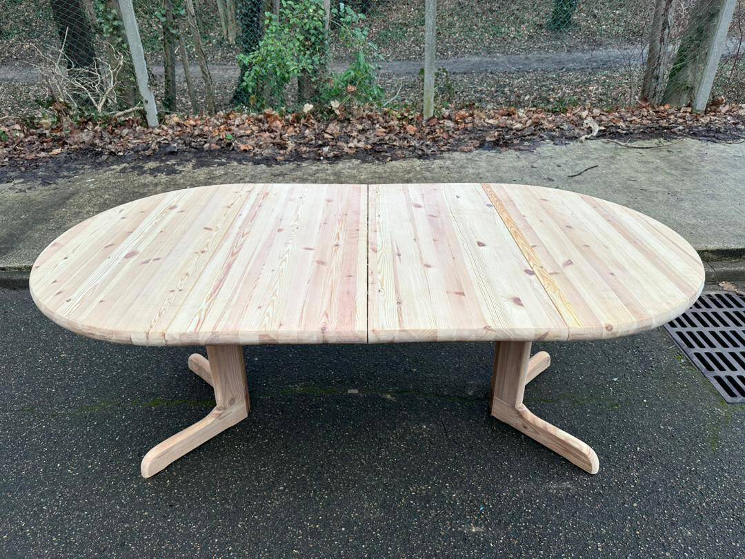 Extendable round dining table Rainer Daumiller for Hirtshals Sawaerk 185