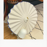 Blue and white pleated ceramic suspension