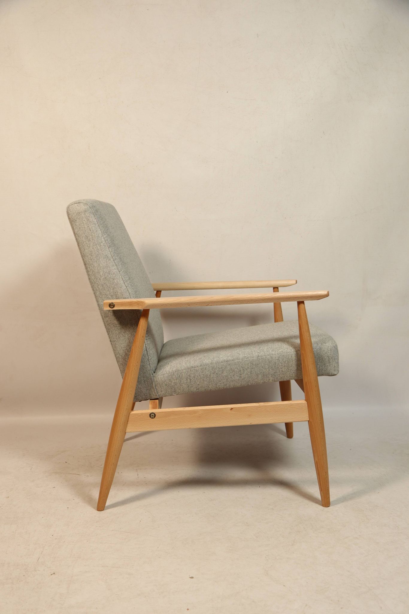 Fauteuil Vintage Gris Clair Design Scandinave Revêtement Laine