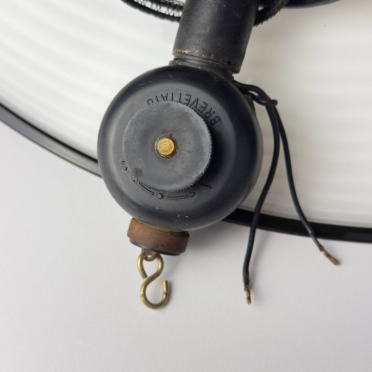 Vintage swirling glass pendant lamp from Murano, Italy, 1970s.