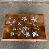 Solid wood and ceramic kitchen shelf