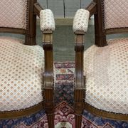 Paire de fauteuils Louis XVI début XXème en noyer