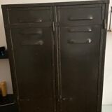 Metal cabinet