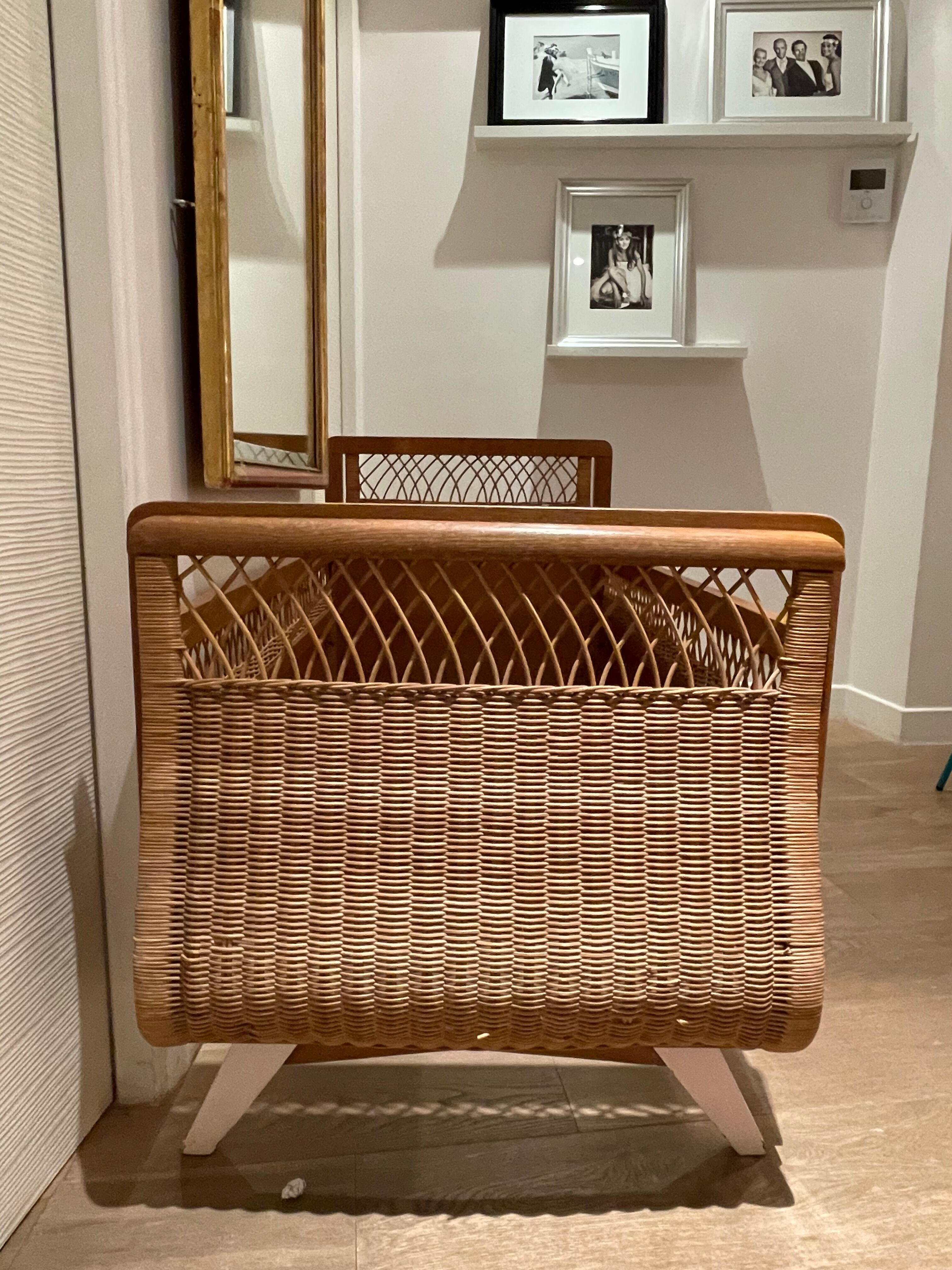 Children's bed wood and rattan