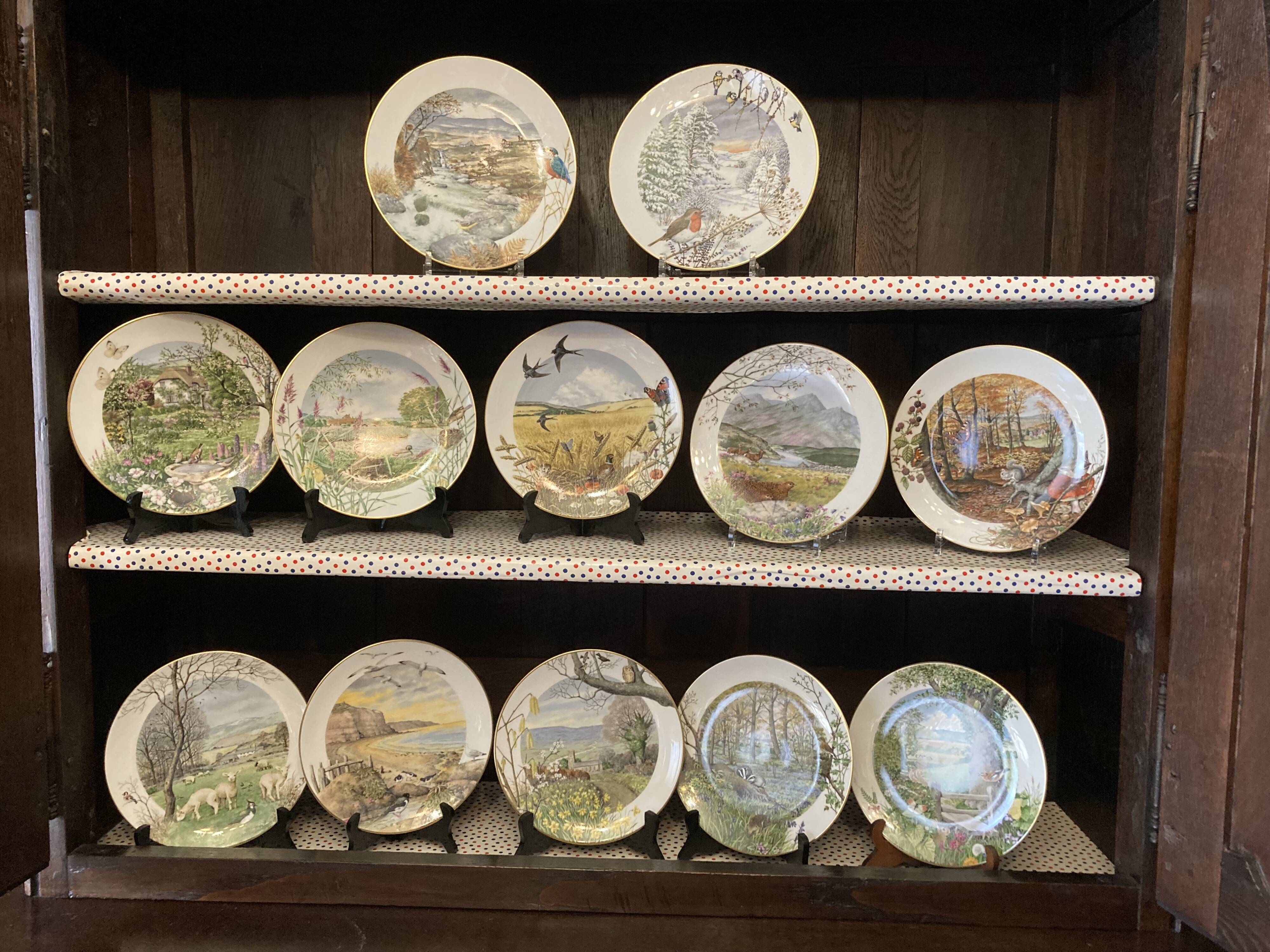 Set of 12 decorative plates Royal Worcester – Peter Barrett – Edition