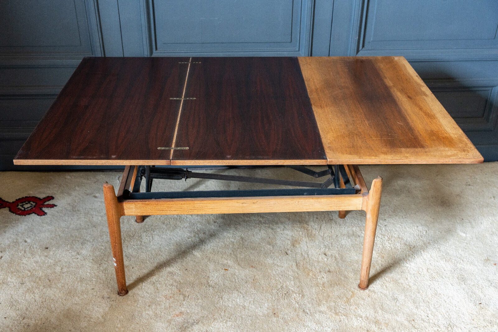 Scandinavian coffee table Smorrebrod with extendable system