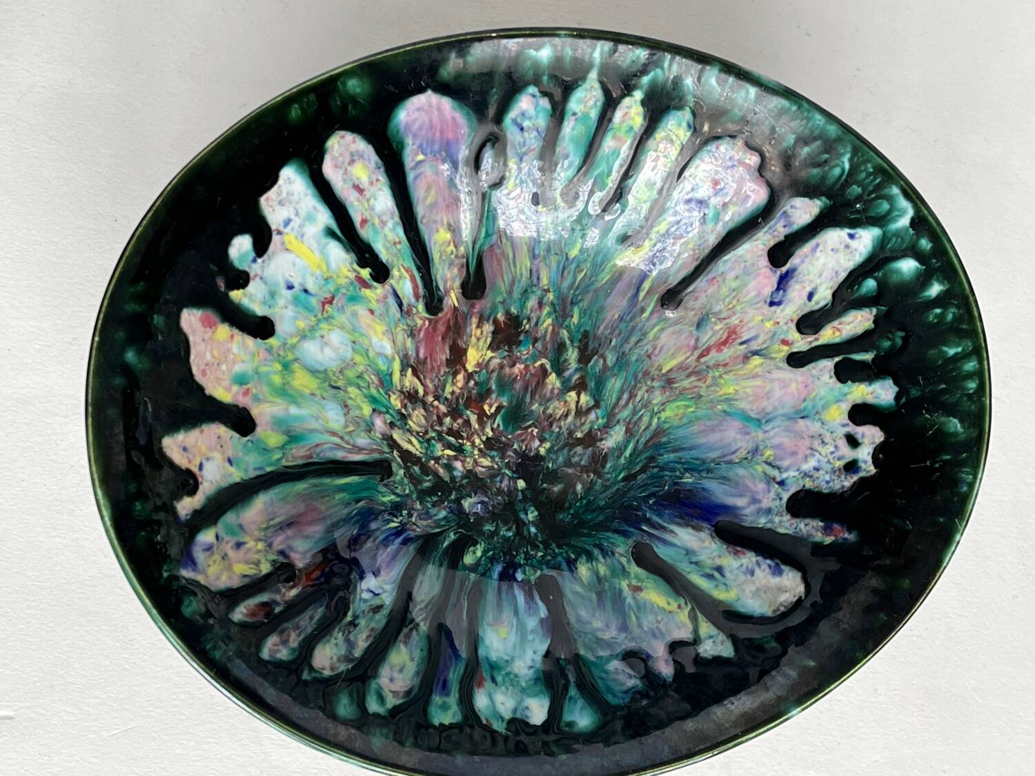 7 Morvan glazed earthenware salad bowls