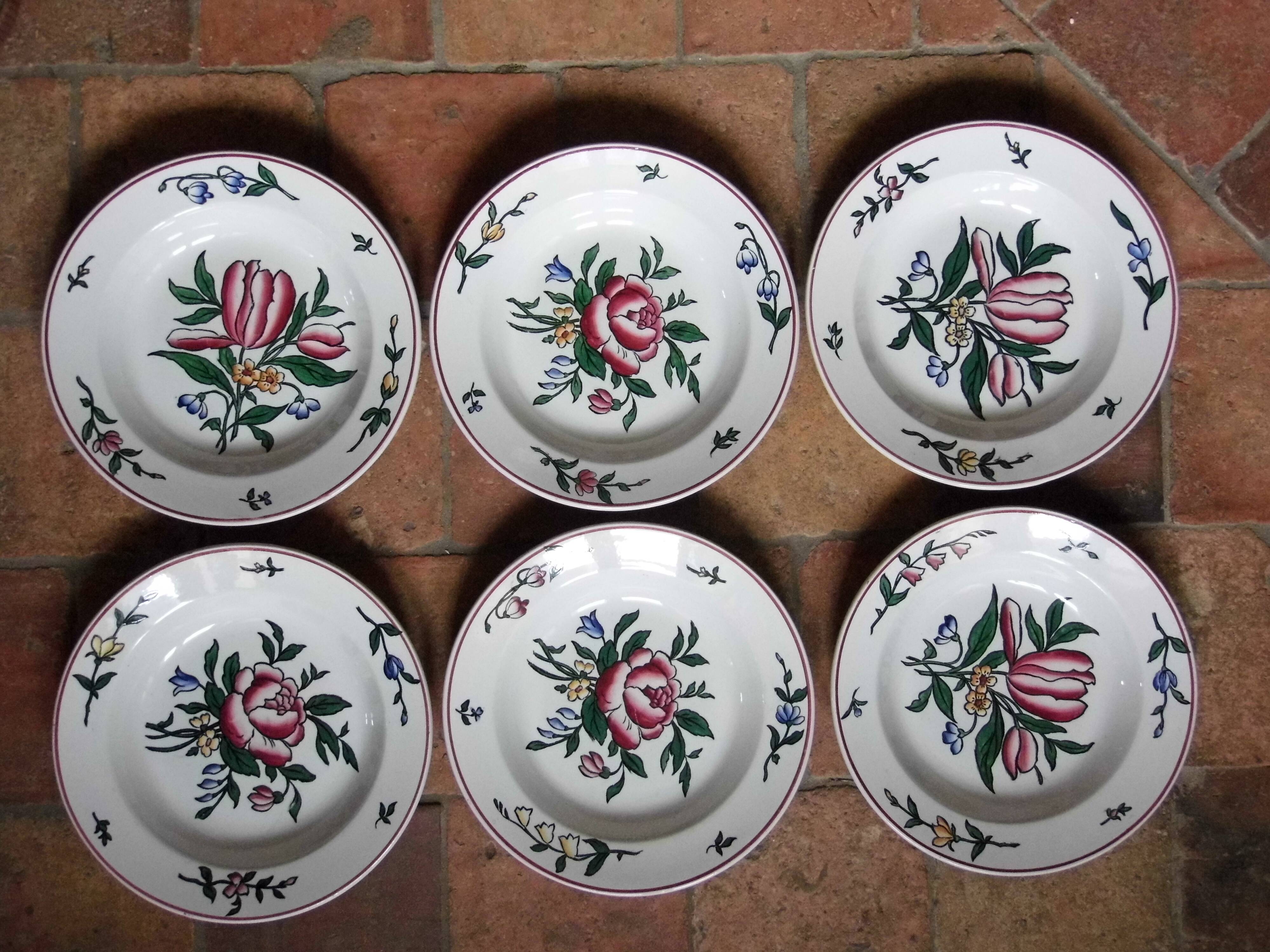 6 HOLLOW PLATES in Sarreguemines earthenware, early XX th century