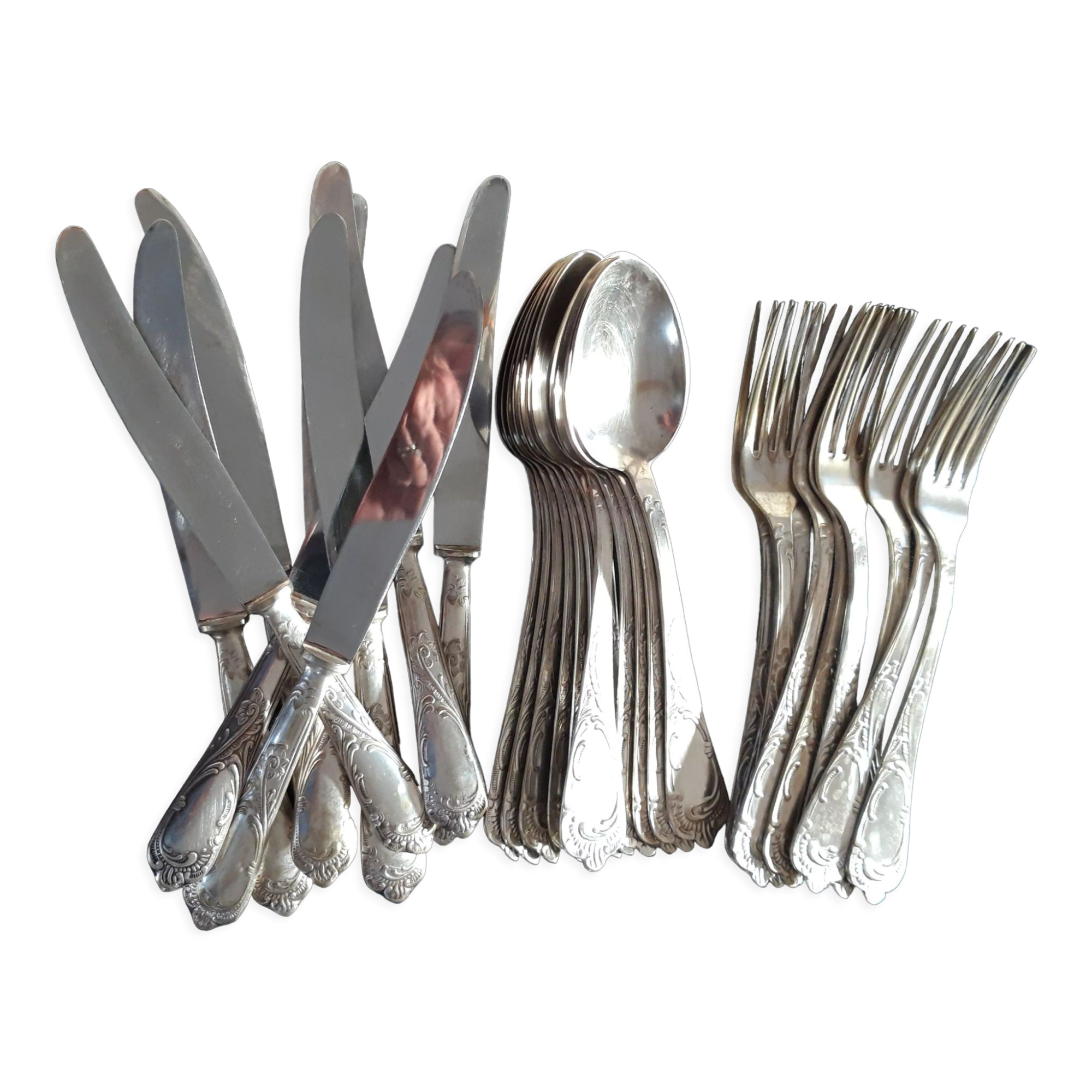 Set of silvered metal cutlery 1/1000th