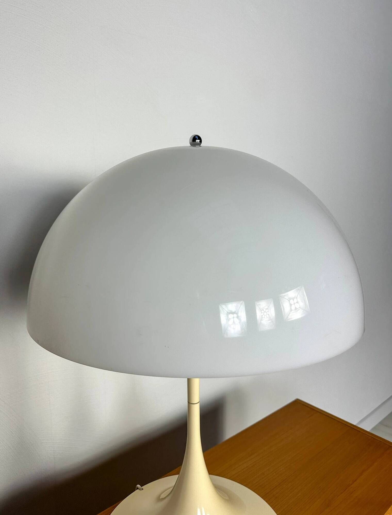 ‘70s vintage Panthella table lamp by Verner Panton for Louis Poulsen