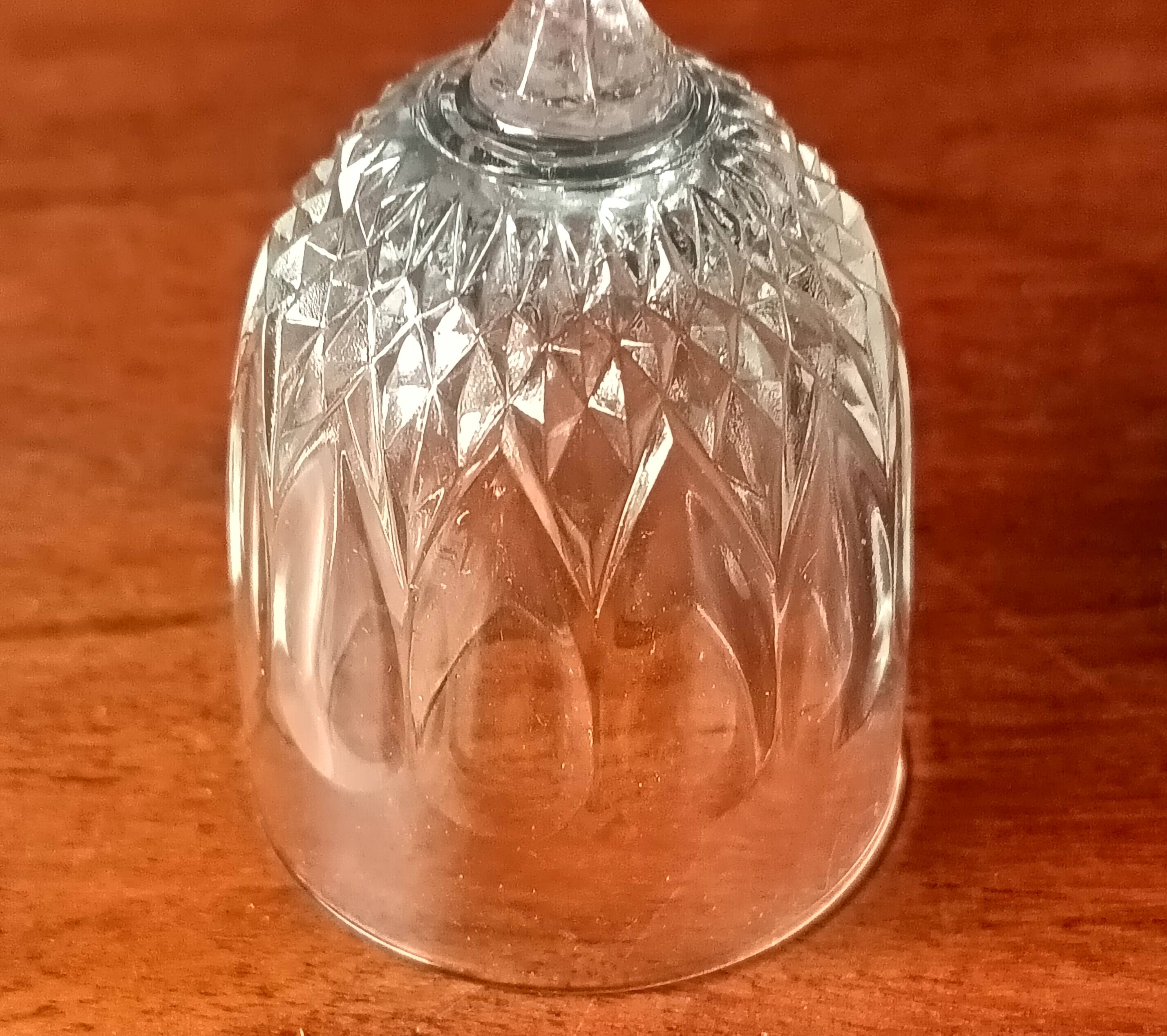 6 clear wine glasses VMC Reims France, teardrop, diamond Roxane 4 cl