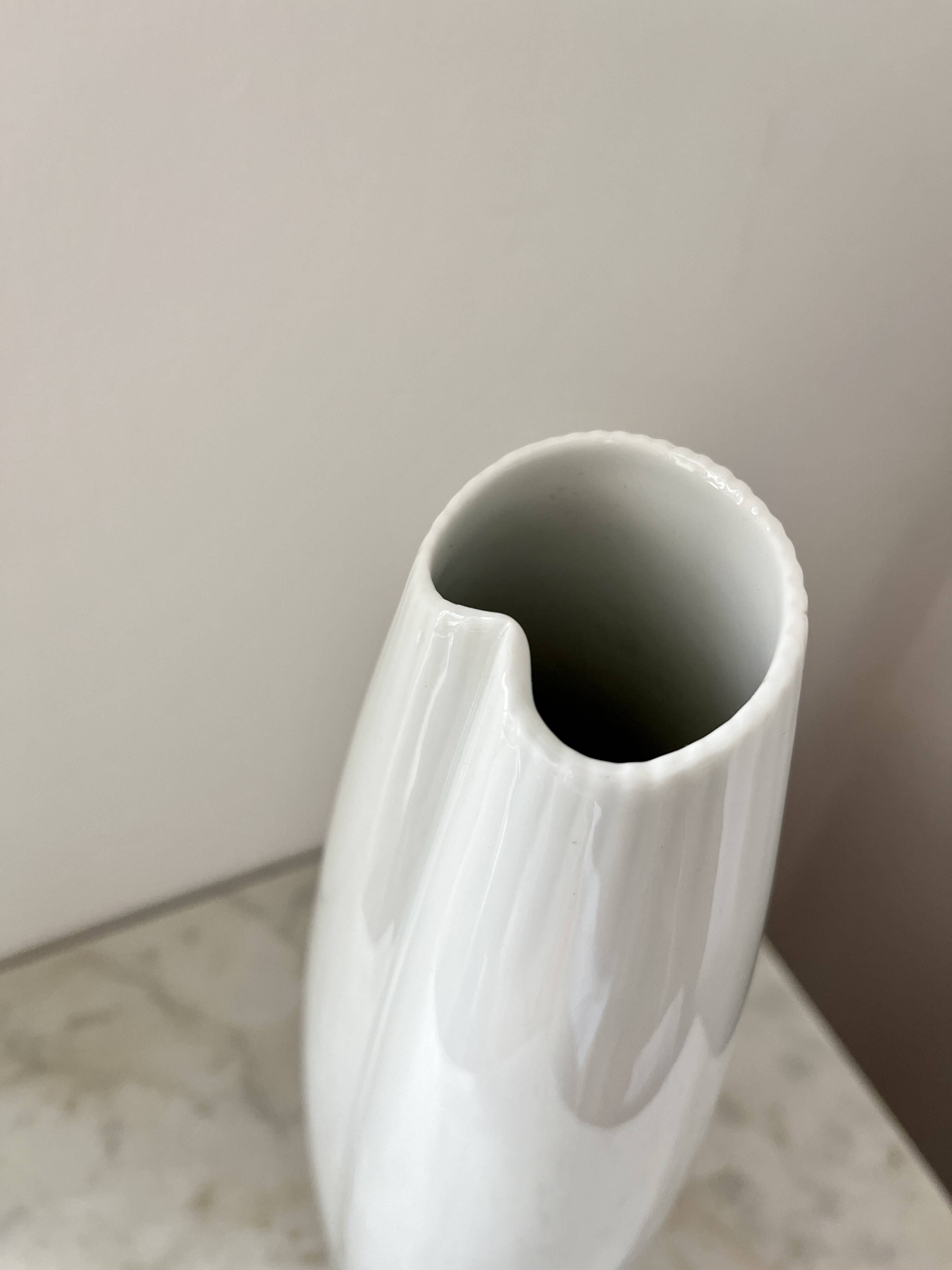 Vintage Tapio Wirkkala white ceramic Vase 2737 for Rosenthal Studio Line