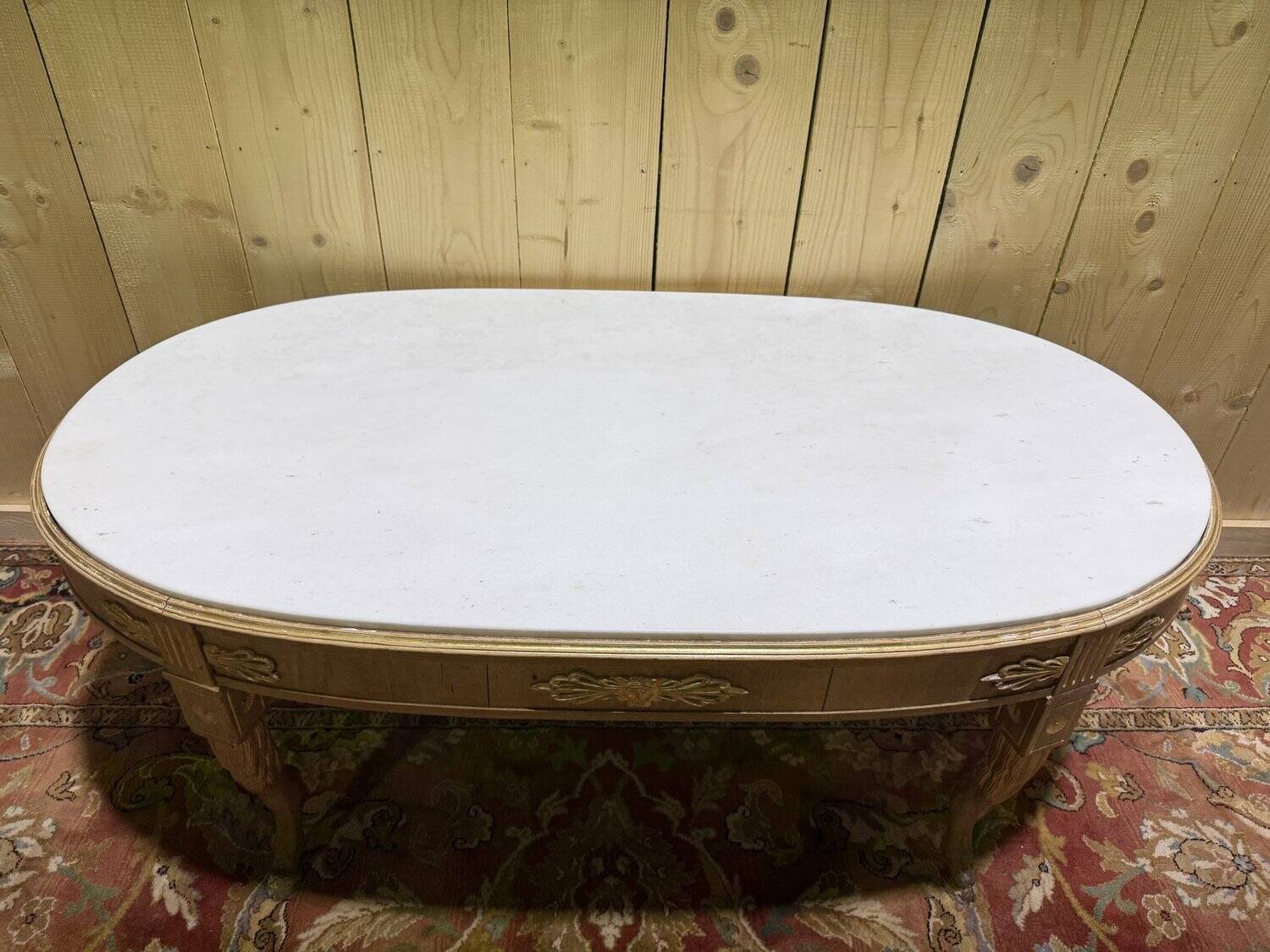Table basse ovale pieds biches et marbre style Empire