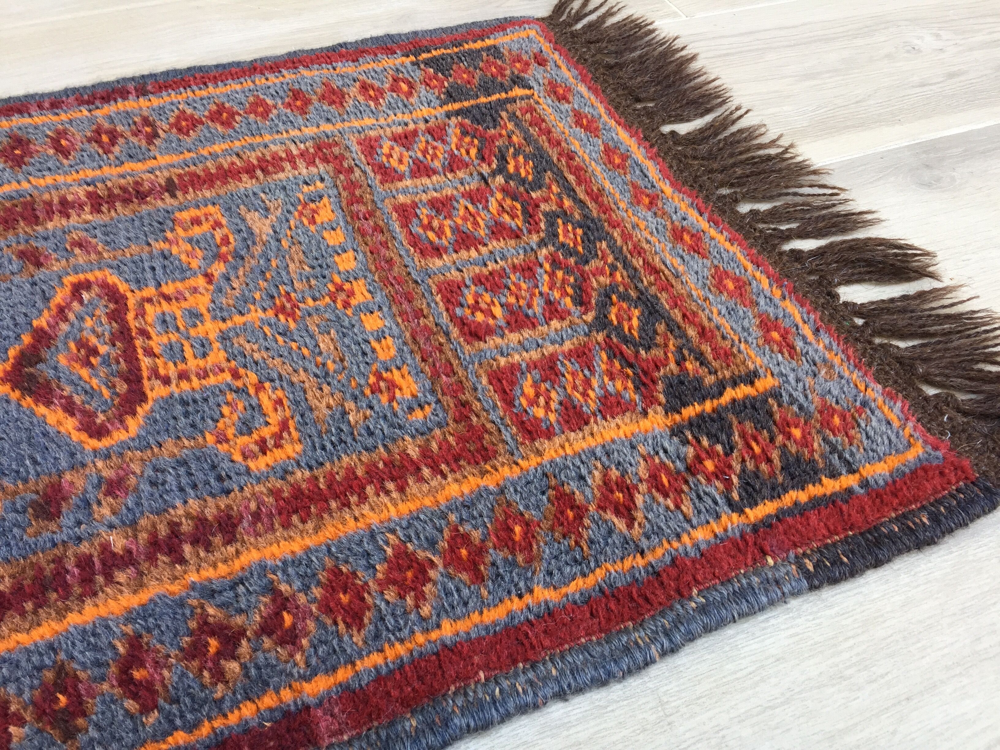 Oriental carpet pure wool 78 x 48cm