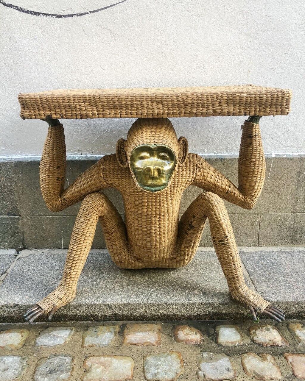 Monkey console by Mario Lopez Torres