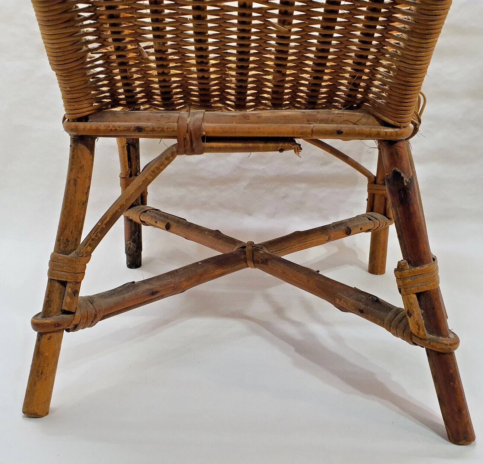 Old armchair child osier rattan 60s vintage decoration collection