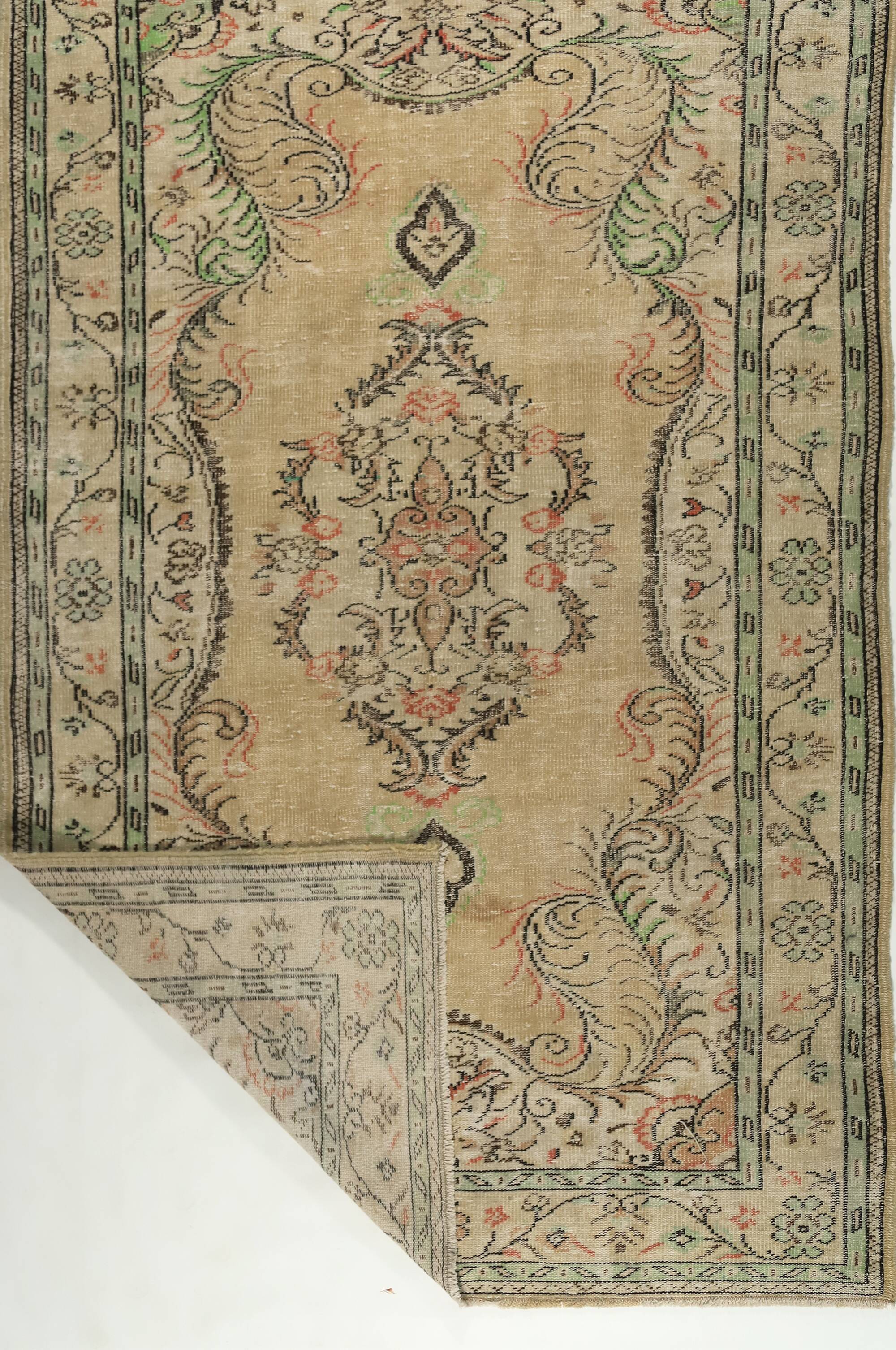 Anatolian handmade vintage rug 272 cm x 163 cm