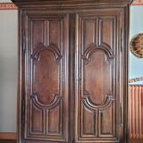 Armoire ancienne chêne massif entièrement chevillée très bon état