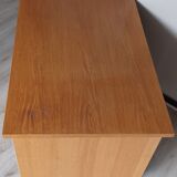 Solid wood storage box on wheels