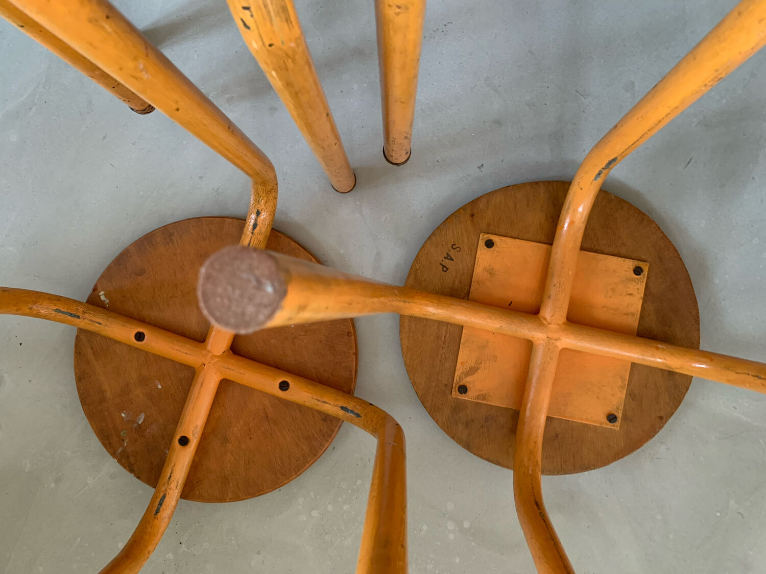 Set of 4 workshop stools