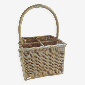 PANIER PORTE BOUTEILLES VINTAGE EN ROTIN