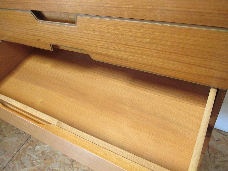 High Uniflex dresser by G.Hoffstead.