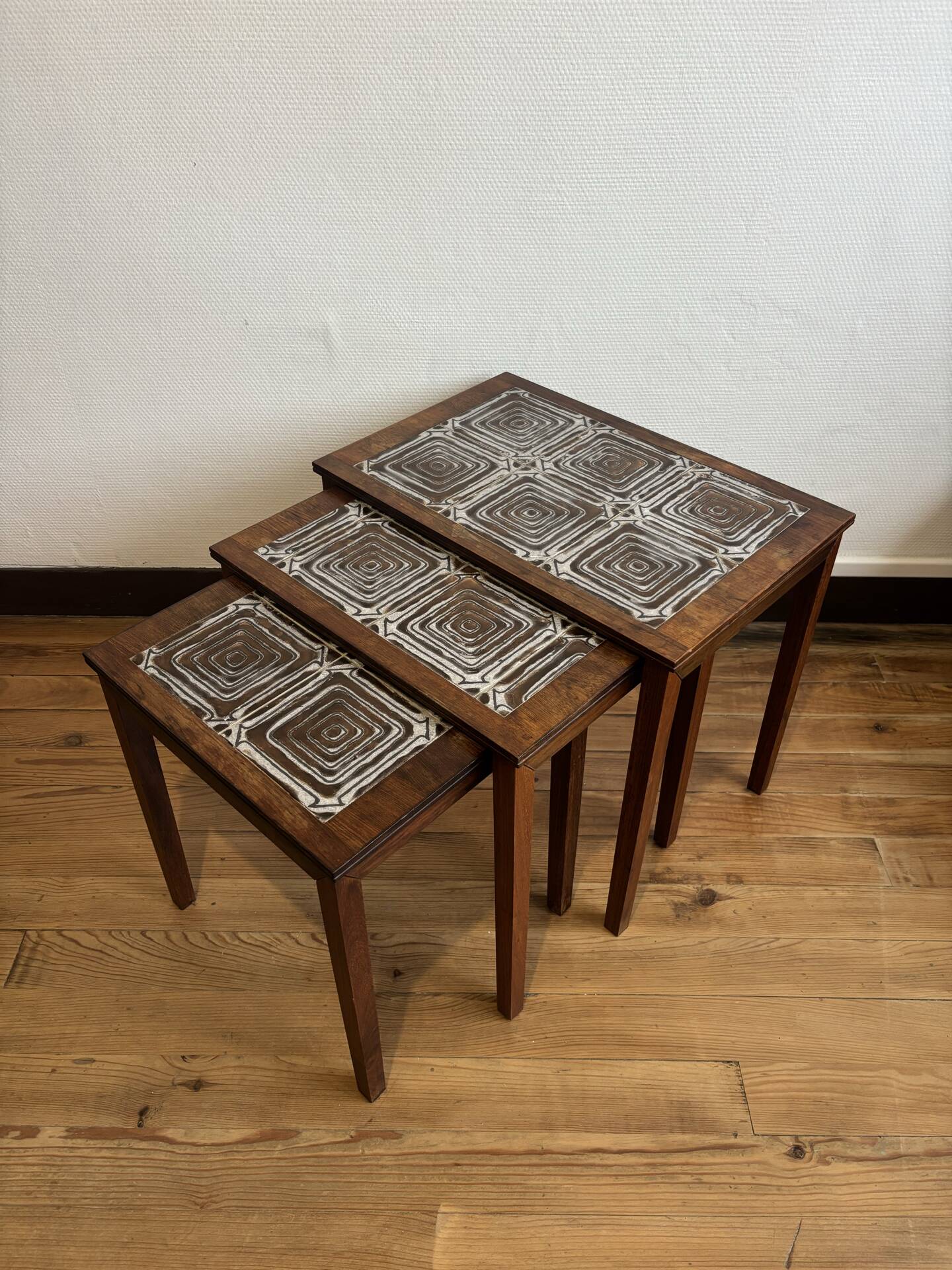 Tables gigognes danoises 