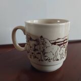 2 cups England farm decor