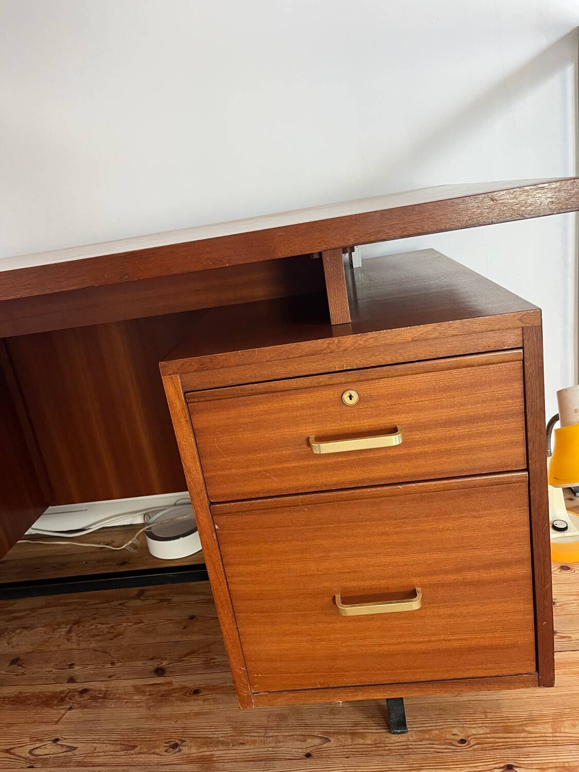 Large oak desk with double pedestal - 1950