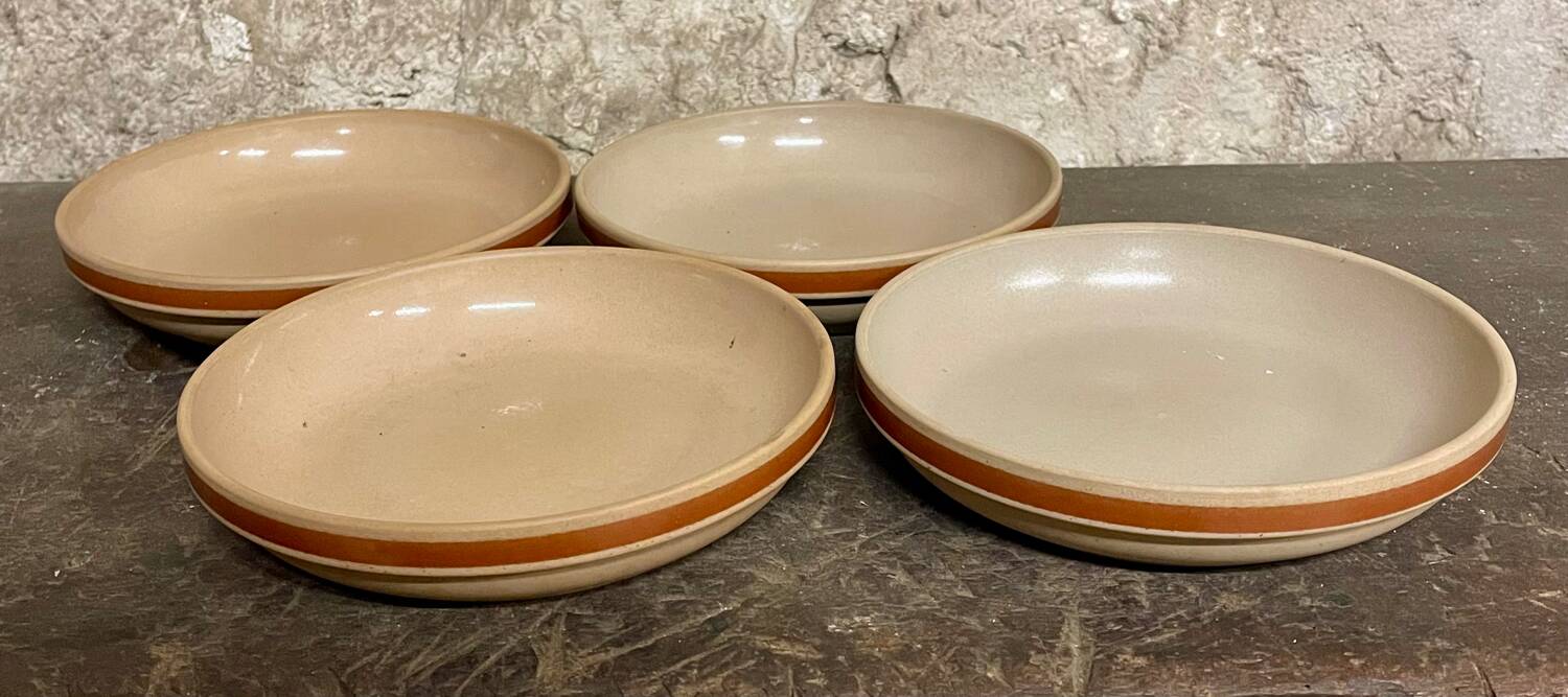 Set of 4 authentic stoneware soup plates signed GIEN