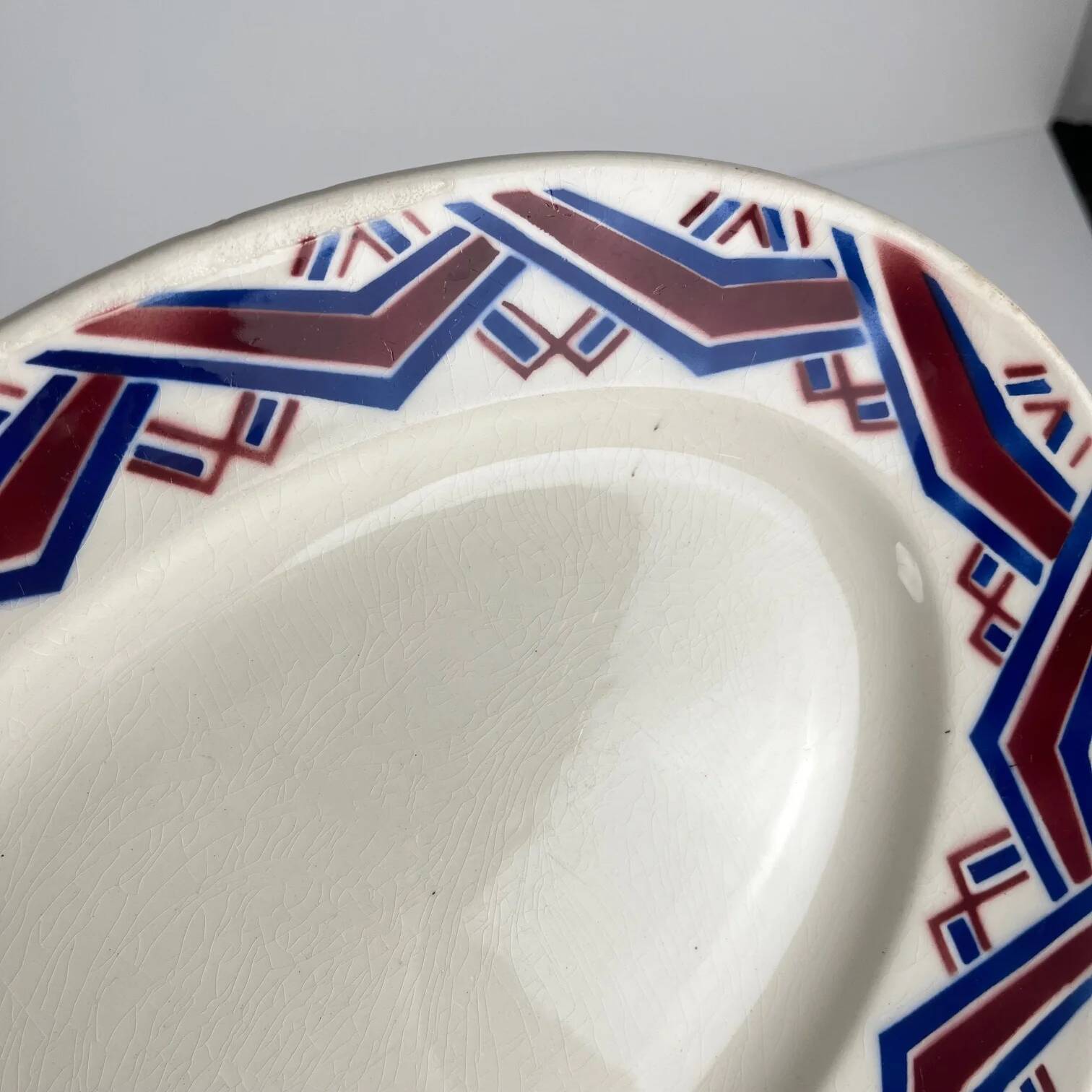 Antique oval plate "Babylon", Badonviller, 1900