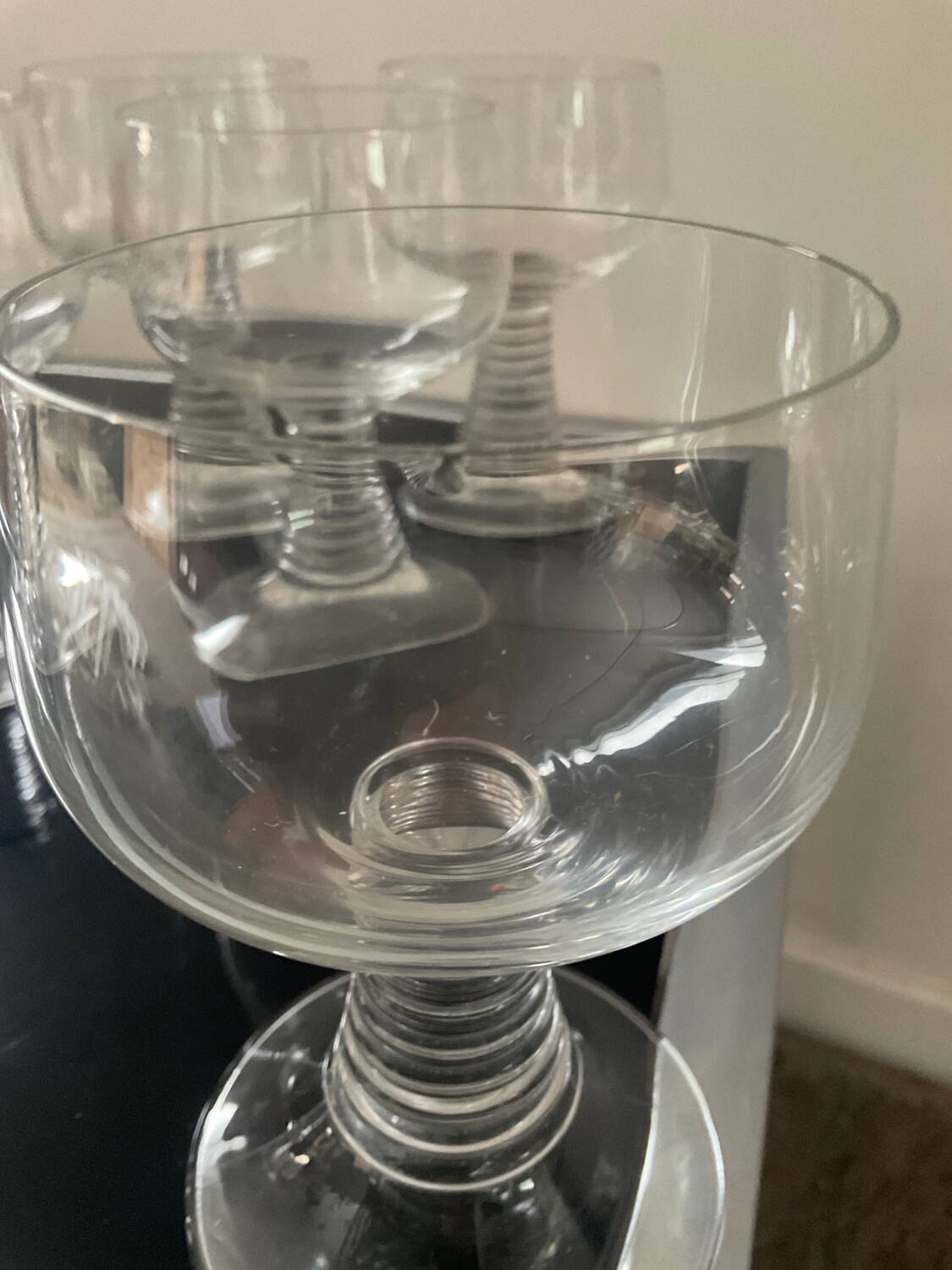 Set of 6 vintage stemmed glasses