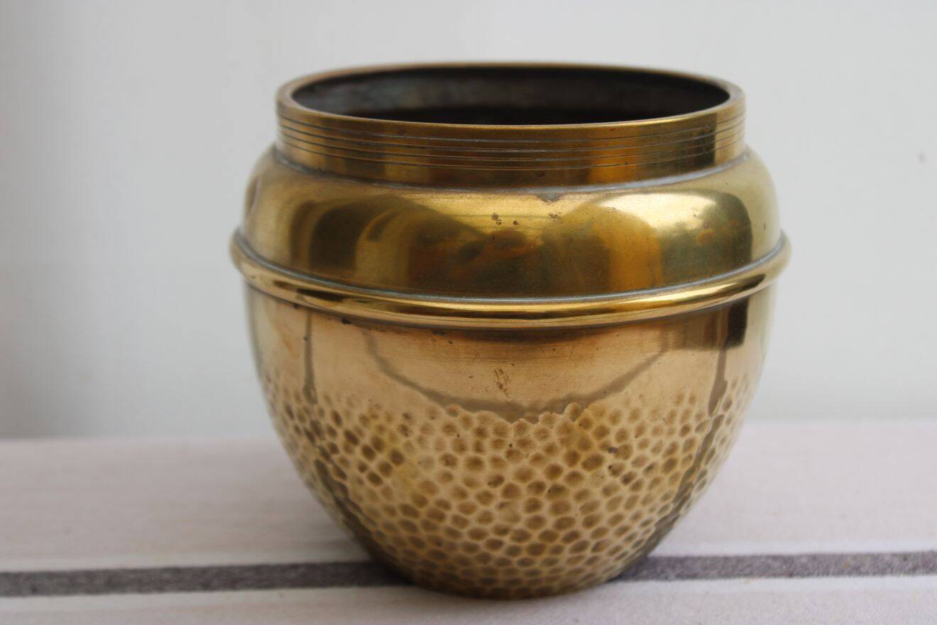 Cache-pot en laiton doré