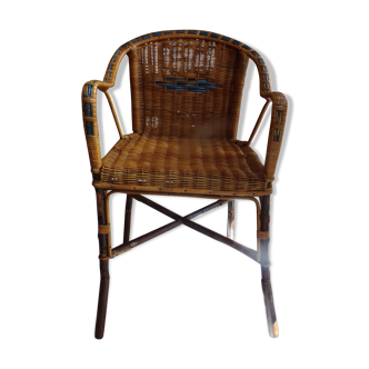Wicker chair in chestnut