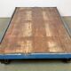 Table basse industrielle bleue, années 1960