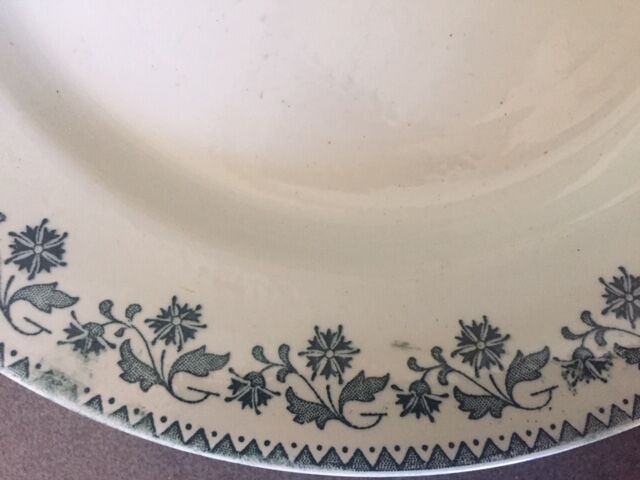 Set of 10 flat plates Moulin des Loups Hamage